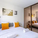 Apartament Guestready - Elegant With Private Balcony