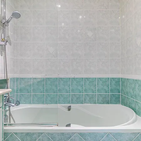 Appartement Guestready - Elegant With Private Balcony *