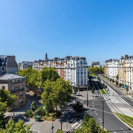 Daire Guestready - Elegant With Private Balcony