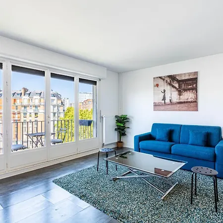 Guestready - Elegant With Private Balcony شقة باريس