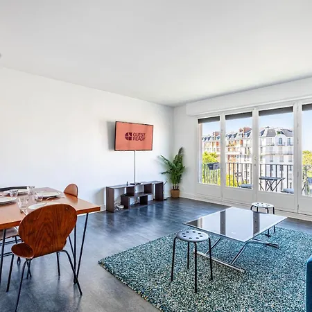 Guestready - Elegant With Private Balcony * Paris
