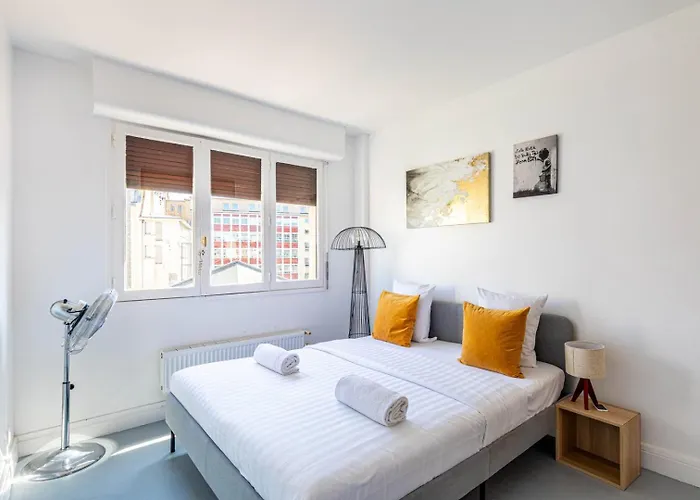 Guestready - Elegant With Private Balcony *